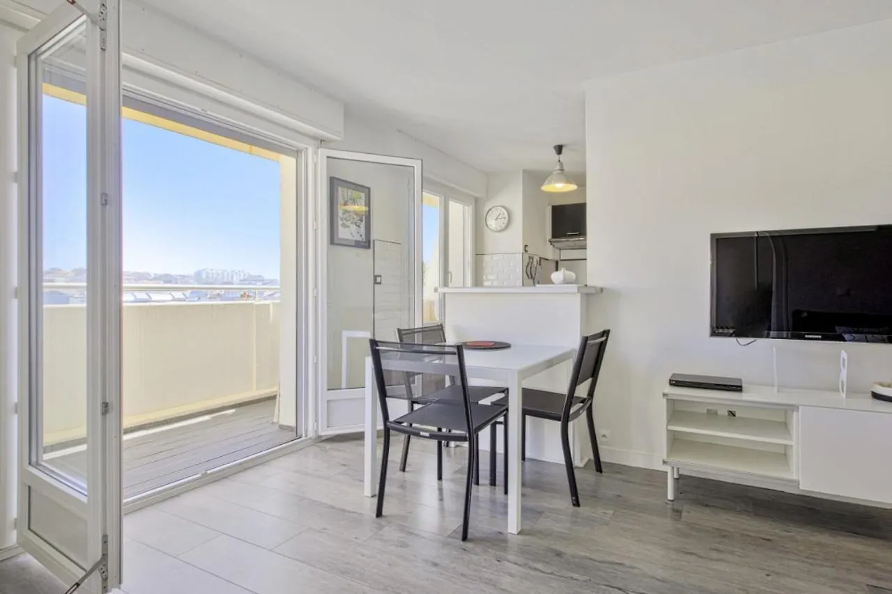 Studio Arche - Welkeys Biarritz 0*,  France